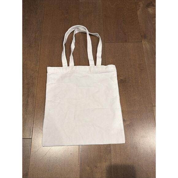 Hello Kitty X Sacramento Kings Limited EdTote Bag Hello Kitty Day Exclusive - Picture 2 of 3